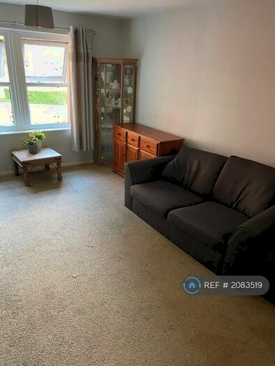 1 Bedroom Flat To Rent In Bovingdon Court, Bovingdon, Hemel Hempstead, HP3