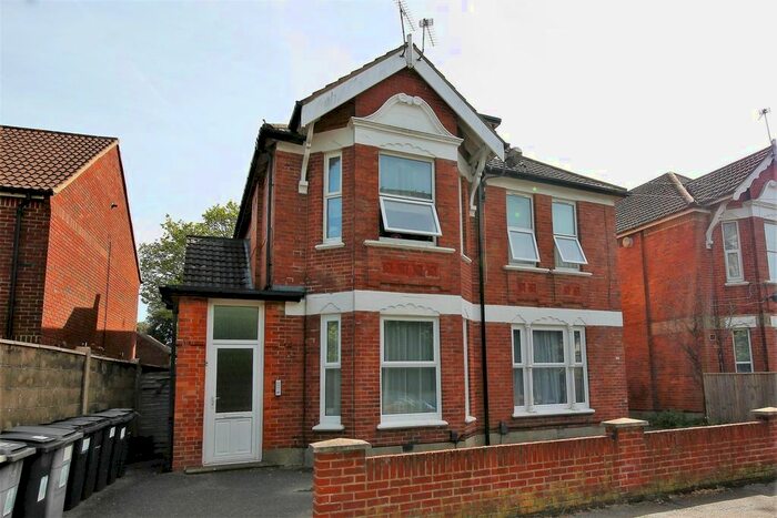 1 Bedroom Flat To Rent In Hamilton Road, Boscombe, Bournemouth, BH1