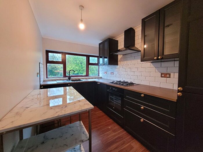 2 Bedroom Flat To Rent In Hafod-Y-Mynydd, Rhymney, Tredegar, NP22
