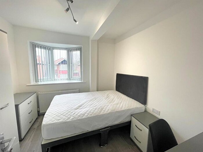 6 Bedroom Semi-Detached House To Rent In **£pppw Excluding Bills** Coventry Road, Beeston, Nottingham, NG9