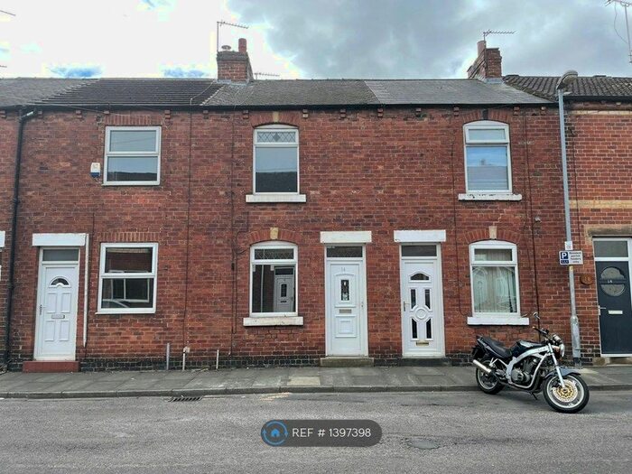 2 Bedroom Terraced House To Rent In Hunt Street, Castleford, WF10