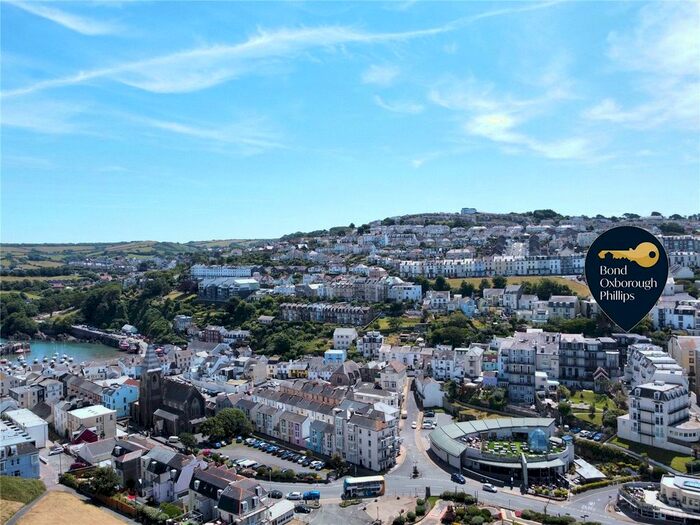 3 Bedroom Flat To Rent In Sommers Crescent, Ilfracombe, EX34