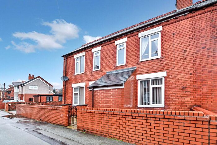 4 Bedroom Semi Detached House For Sale In Clarke Street, Ponciau, Wrexham, LL14