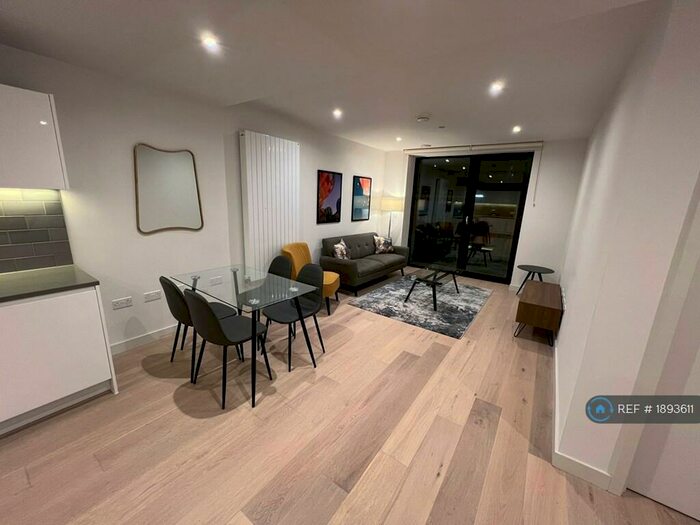 1 Bedroom Flat To Rent In John Cabot House Royal Crest Avenue, London, E16