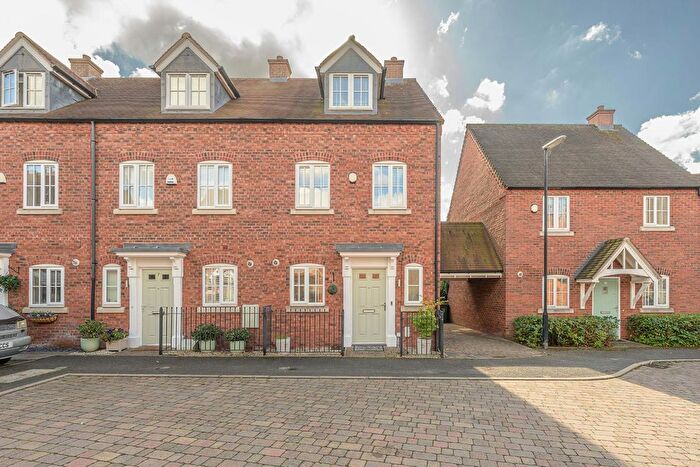 4 Bedroom Town House For Sale In Stanham Close, Wombourne, WV5