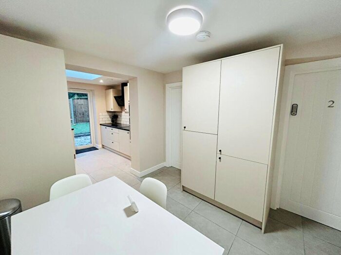 1 Bedroom House To Rent In Gossops Green, RH11