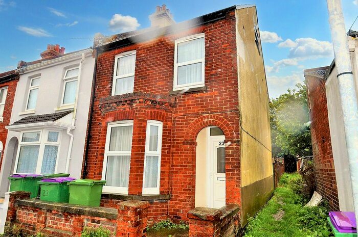 2 Bedroom Property To Rent In Alma Road, Folkestone, CT20