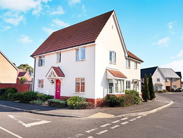3 Bedroom Semi-Detached House For Sale In Oaklands Drive, Red Lodge, IP28
