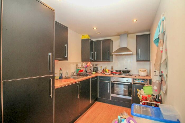 2 Bedroom Apartment To Rent In Cypress Point, Leylands Road, Leeds, LS2