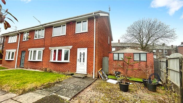 3 Bedroom Semi Detached House For Sale In Glendon Court, Oldham, Greater Manchester, OL1