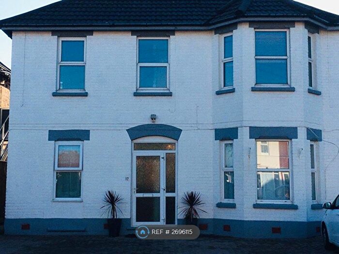 3 Bedroom Maisonette To Rent In Southbourne, Bournemouth, BH5