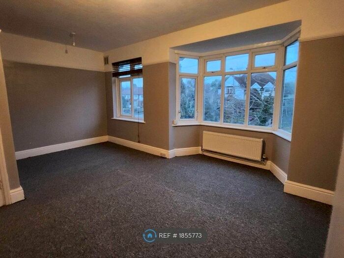 1 Bedroom Flat To Rent In Tixall Road, Stafford, ST16