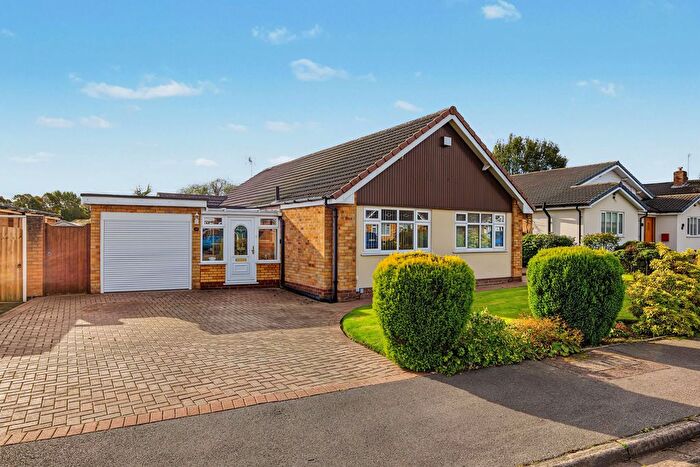3 Bedroom Detached Bungalow For Sale In Willow Lane, Appleton, WA4