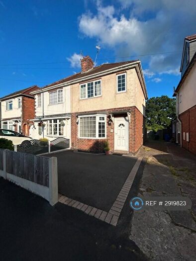 3 Bedroom Semi Detached House To Rent In Oaklands Avenue, Derby, DE23