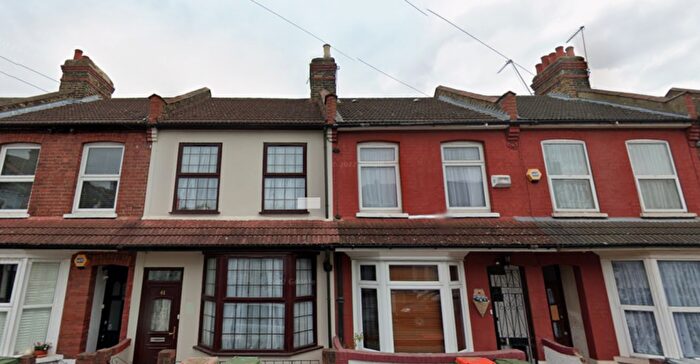 2 Bedroom House For Sale In Falcon Street, London, E13