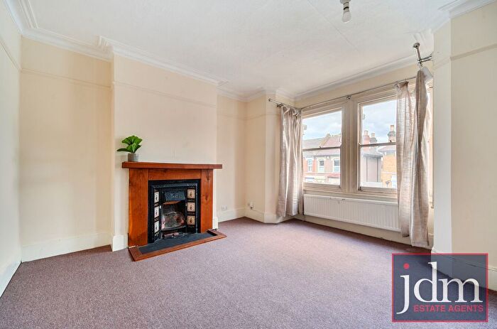 2 Bedroom Flat To Rent In Ringstead Road, London, SE6