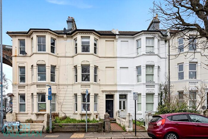 3 Bedroom Flat To Rent In Ditchling Rise, Brighton, BN1