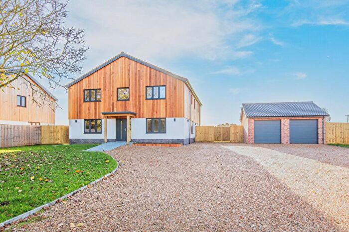 4 Bedroom Detached House For Sale In Impressive Detached Home In The Heart Of The Countryside, Stow Bedon, NR17