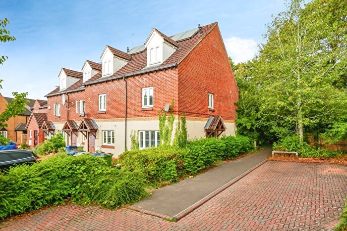 3 Bedroom End Of Terrace House For Sale In Badgers Walk, Oxford, Oxfordshire, OX4
