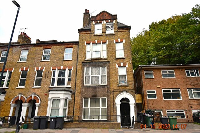 Studio To Rent In Archway Road, London, N6