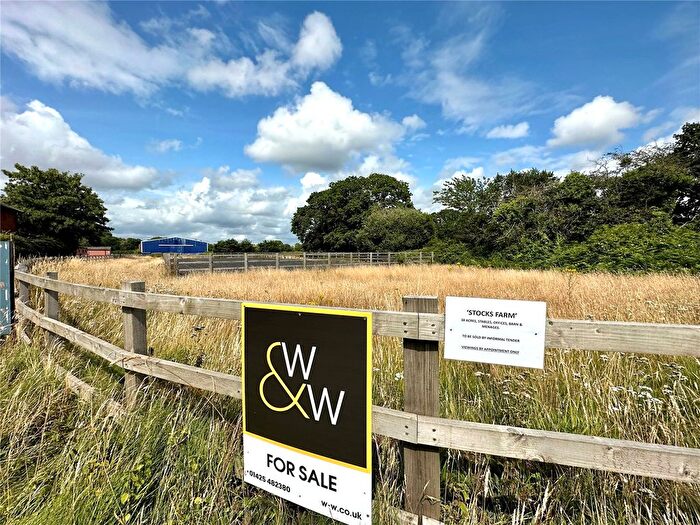 Equestrian Property For Sale In Christchurch Road, West Parley, Ferndown, BH22