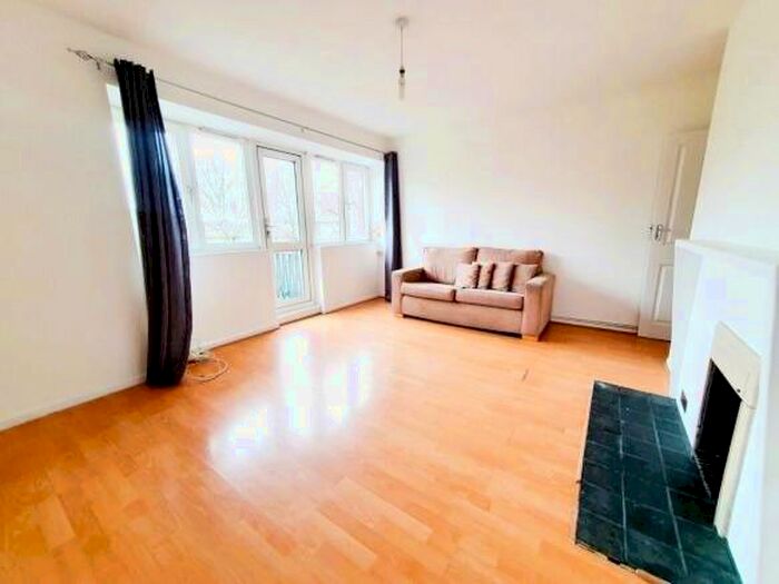 4 Bedroom Flat To Rent In Barnsbury Estate, London, N1