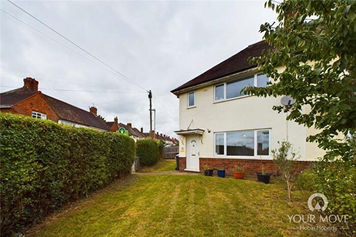 3 Bedroom End Of Terrace House To Rent In Barnwell Road, Kingsthorpe, Northampton, NN2