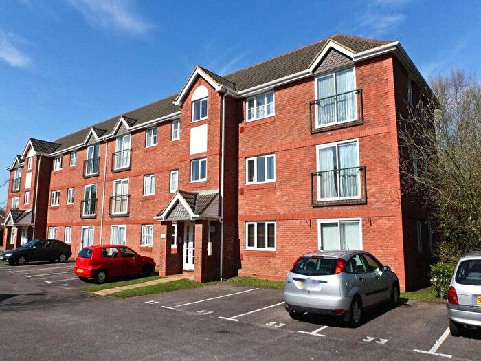 2 Bedroom Apartment To Rent In Corfe Way, Farnborough, Hampshire, GU14
