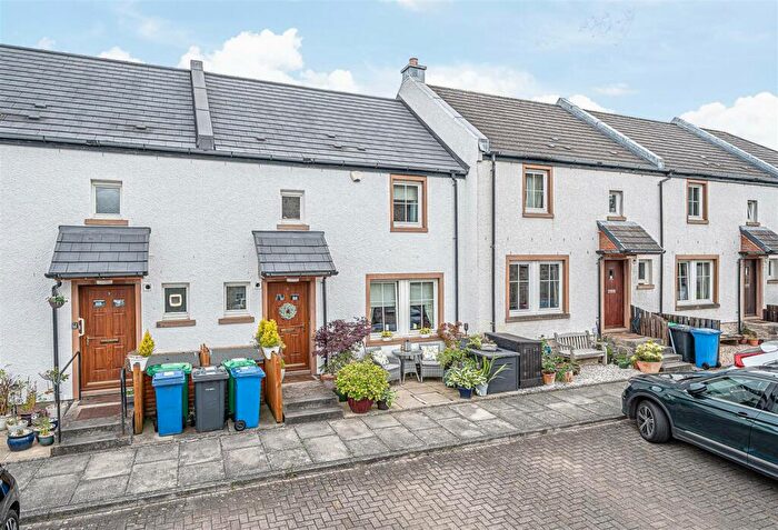 3 Bedroom Terraced House For Sale In Craigflower Court, Torryburn, KY12