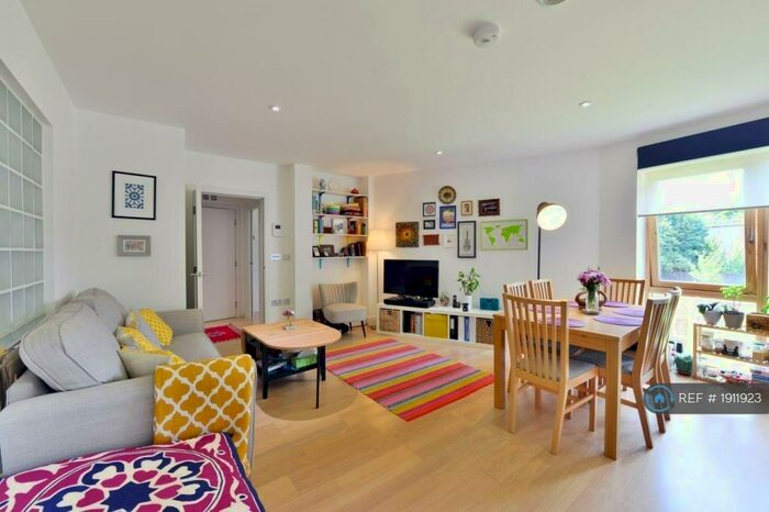 1 Bedroom Flat To Rent In Aumbrey Apartments, London, E9