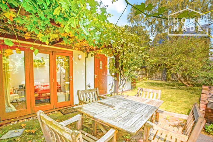 2 Bedroom Semi-Detached House To Rent In Sartor Road, SE15