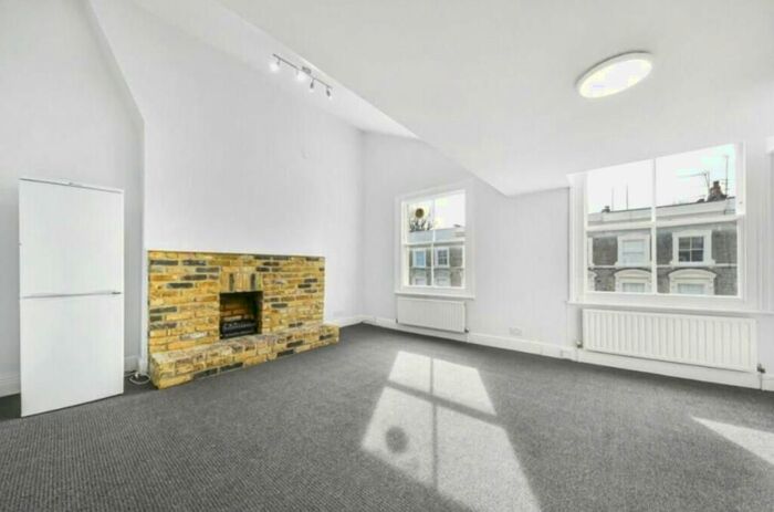3 Bedroom Flat To Rent In Sevington Street, Maida Vale, W9