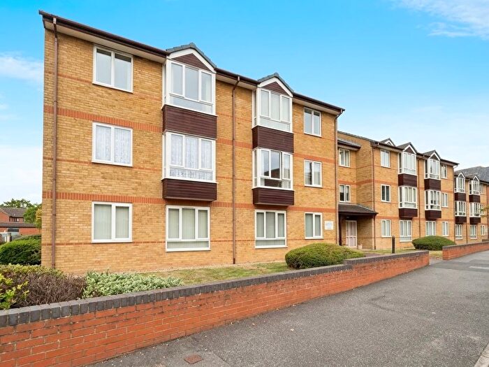 1 Bedroom Property To Rent In Thicket Road, Sutton, SM1