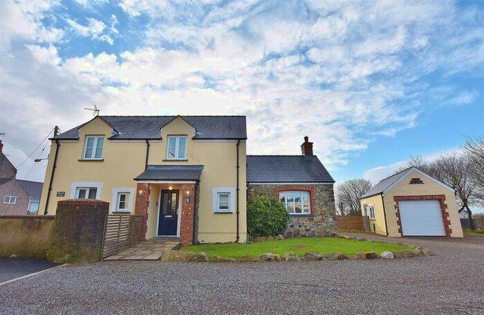3 Bedroom Detached House For Sale In Treffynnon, Haverfordwest SA62