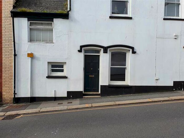 1 Bedroom Flat To Rent In Mitchell Hill, Truro, TR1