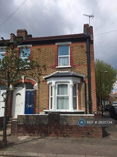 2 Bedroom Flat To Rent In Camden Road, London, E17