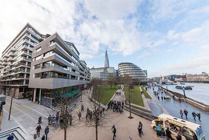 2 Bedroom Flat To Rent In Duchess Walk, London, SE1