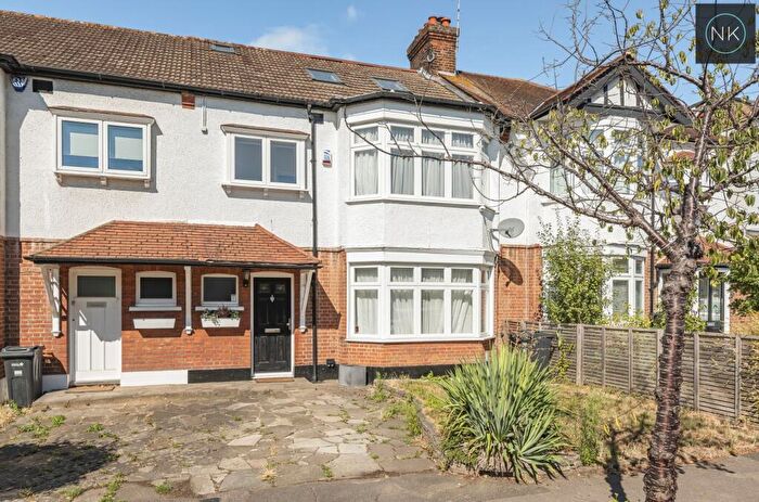 4 Bedroom Terraced House To Rent In Bushey Avenue, South Woodford, London, E18