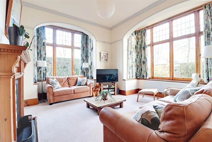 3 Bedroom End Of Terrace House For Sale In Westbourne Avenue, Princes Avenue, Hull, HU5