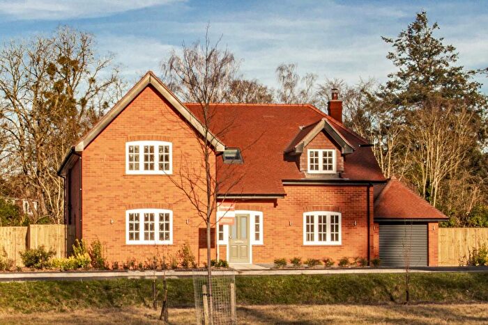 4 Bedroom Detached House For Sale In Orpington House, Goring On Thames, RG8