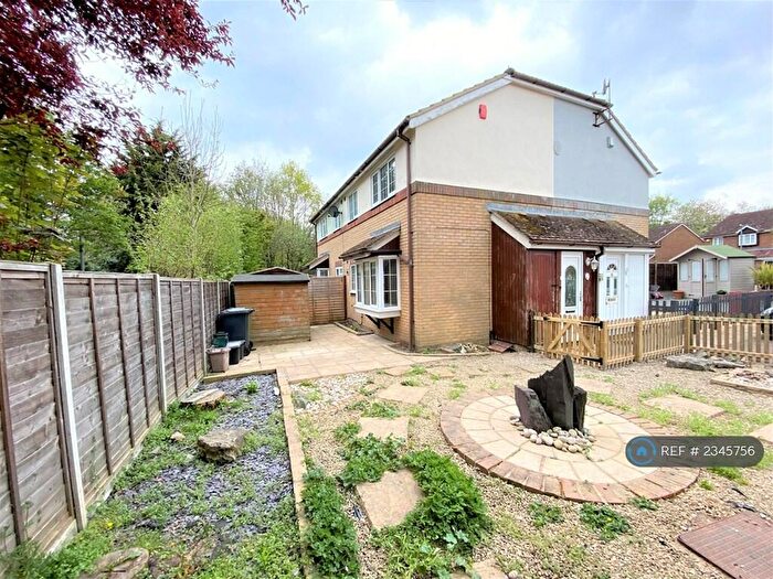 1 Bedroom Semi-Detached House To Rent In Mortimer Gate, Cheshunt, Waltham Cross, EN8
