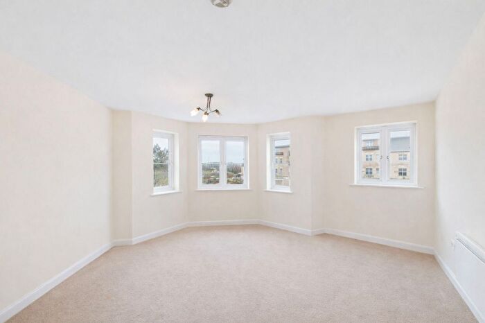 2 Bedroom Flat For Sale In Dainty Grove, Grange Park, NN4