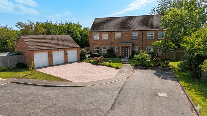 5 Bedroom Detached House For Sale In Barn Owl Close, Corby Glen, NG33