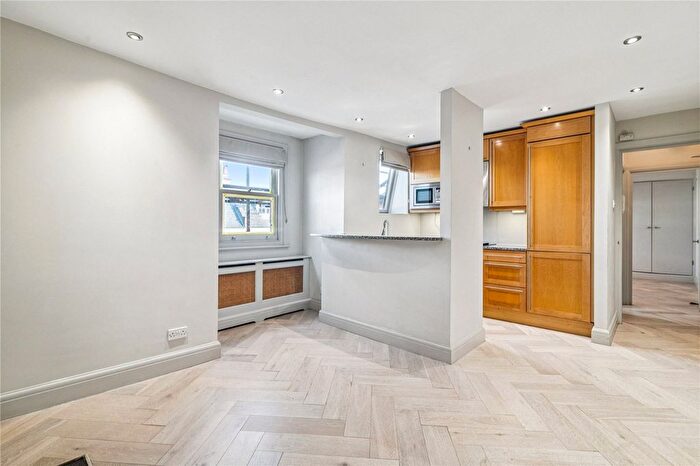 1 Bedroom Flat To Rent In St. John's Road, London, SW11