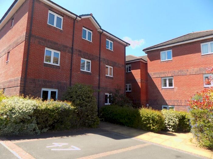 3 Bedroom Flat To Rent In Pennine View Close, Carlisle, CA1