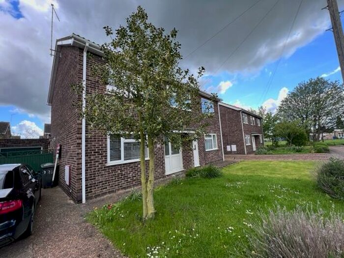 3 Bedroom House To Rent In Haveswater Close, Peterborough, PE4