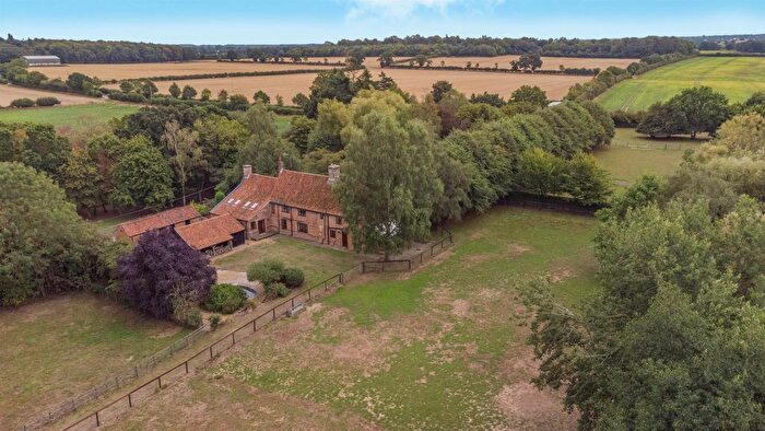 4 Bedroom Detached House For Sale In Tuttington Road, Aylsham, Norwich, NR11