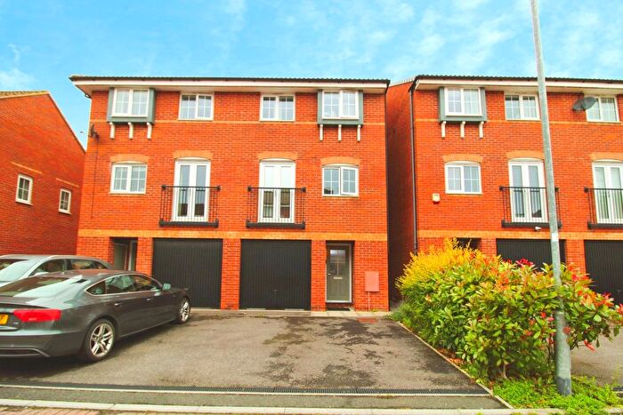 3 Bedroom Semi Detached House For Sale In Greycing Street, Swindon, SN25