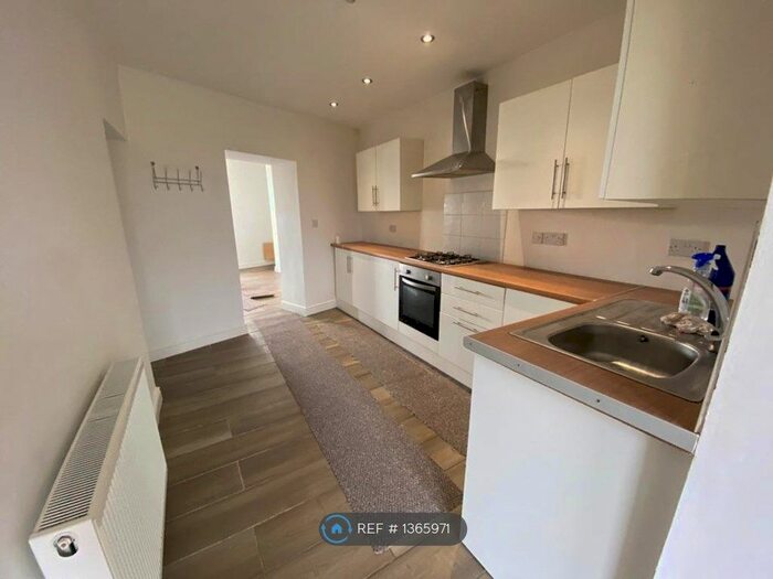 3 Bedroom Terraced House To Rent In Milton Terrace, Swansea, SA1