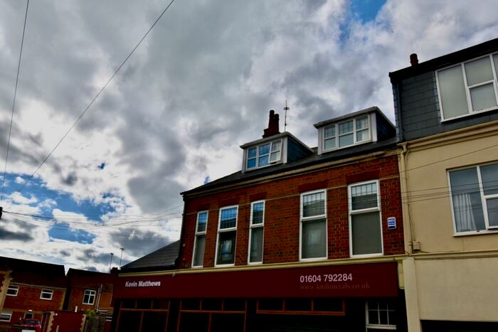 1 Bedroom Flat To Rent In Balmoral Road, Northampton, NN2